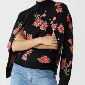 Draper James Long Sleeve
Southern Floral Cardigan Black size medium